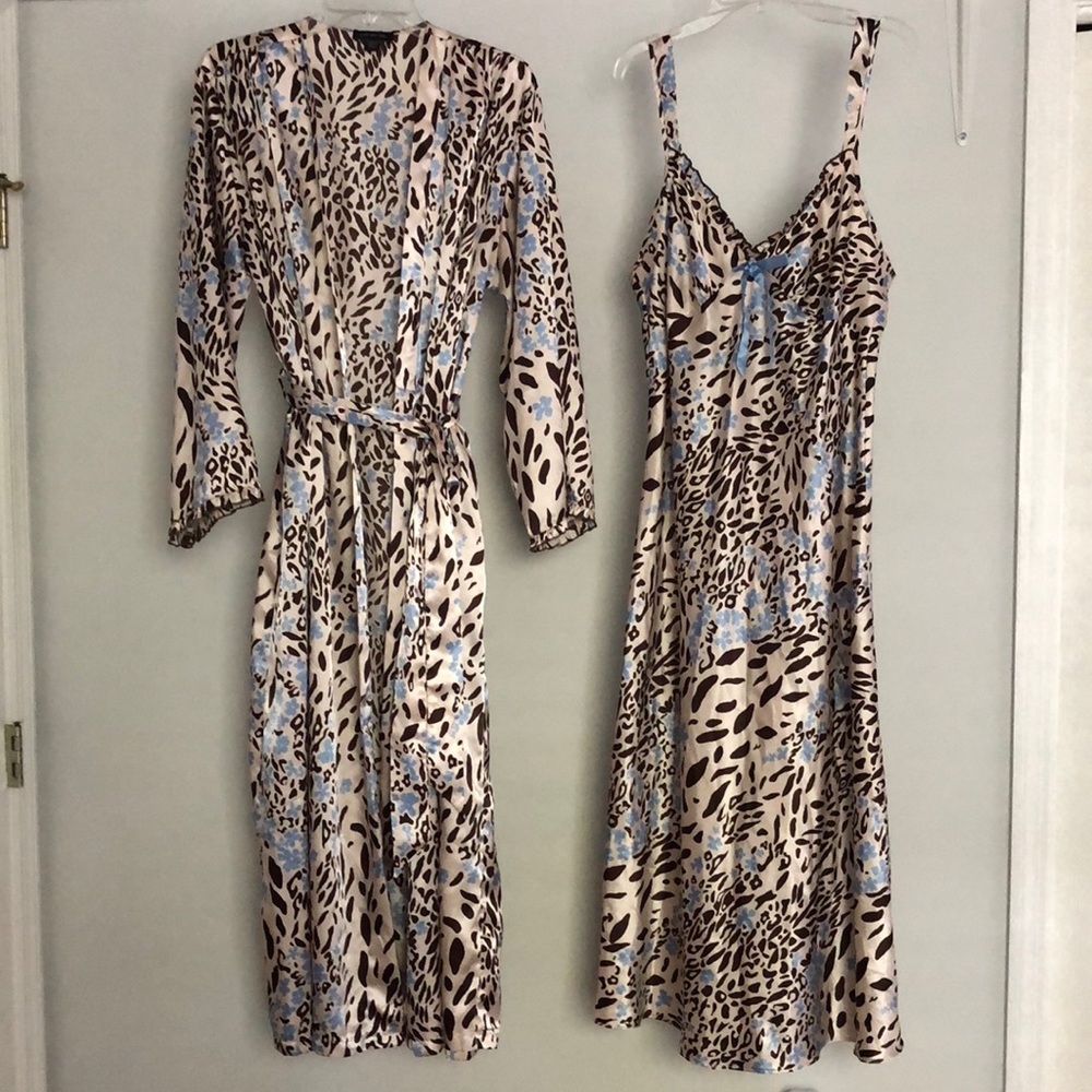Jones NY satiny soft beautiful boudoir set SzLg/XL